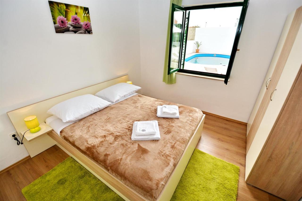 Villa Allegro Sukosan Ngoại thất bức ảnh