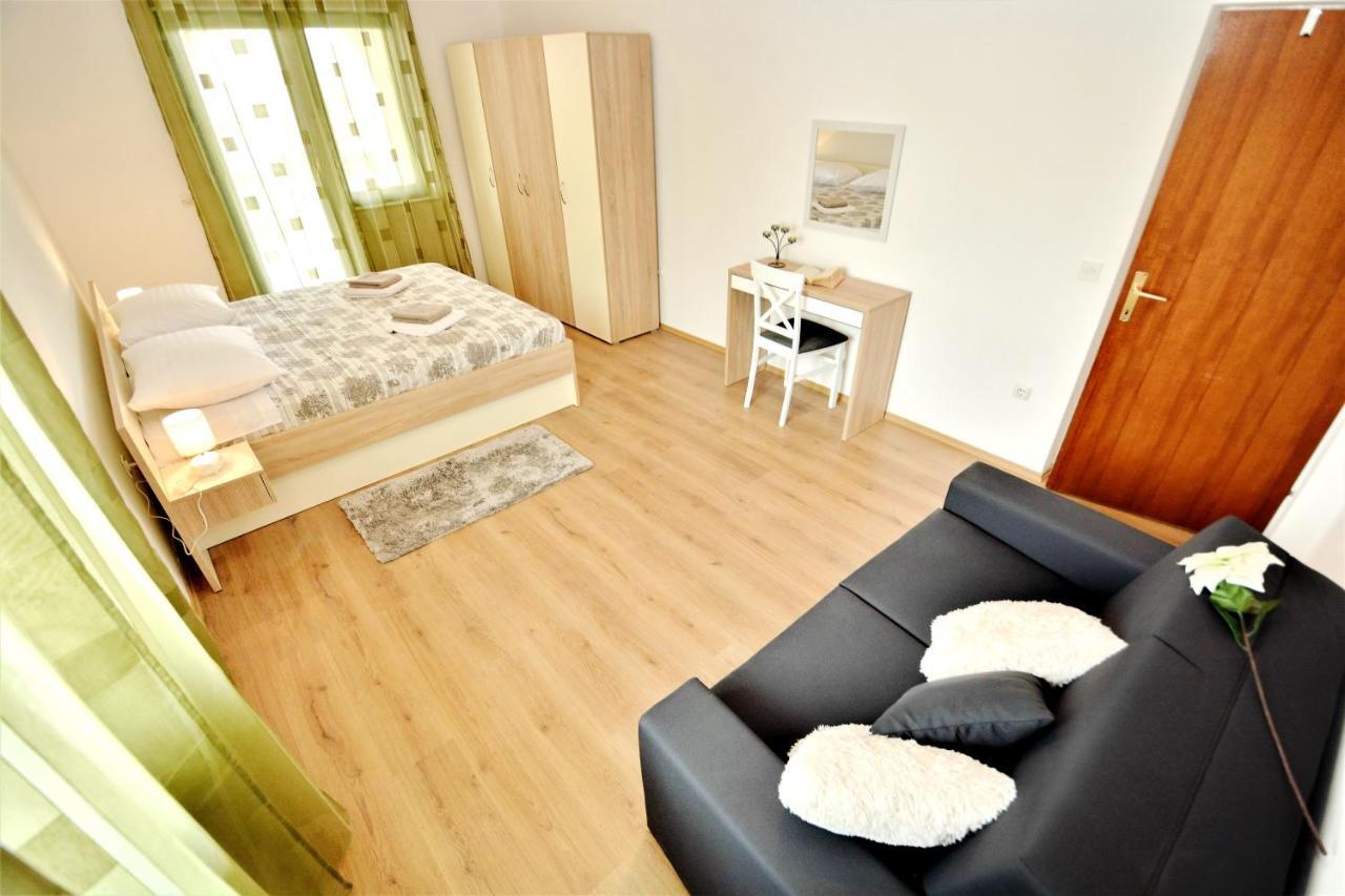 Villa Allegro Sukosan Ngoại thất bức ảnh