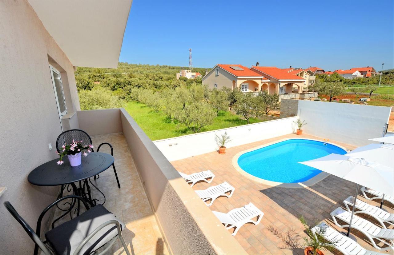 Villa Allegro Sukosan Ngoại thất bức ảnh