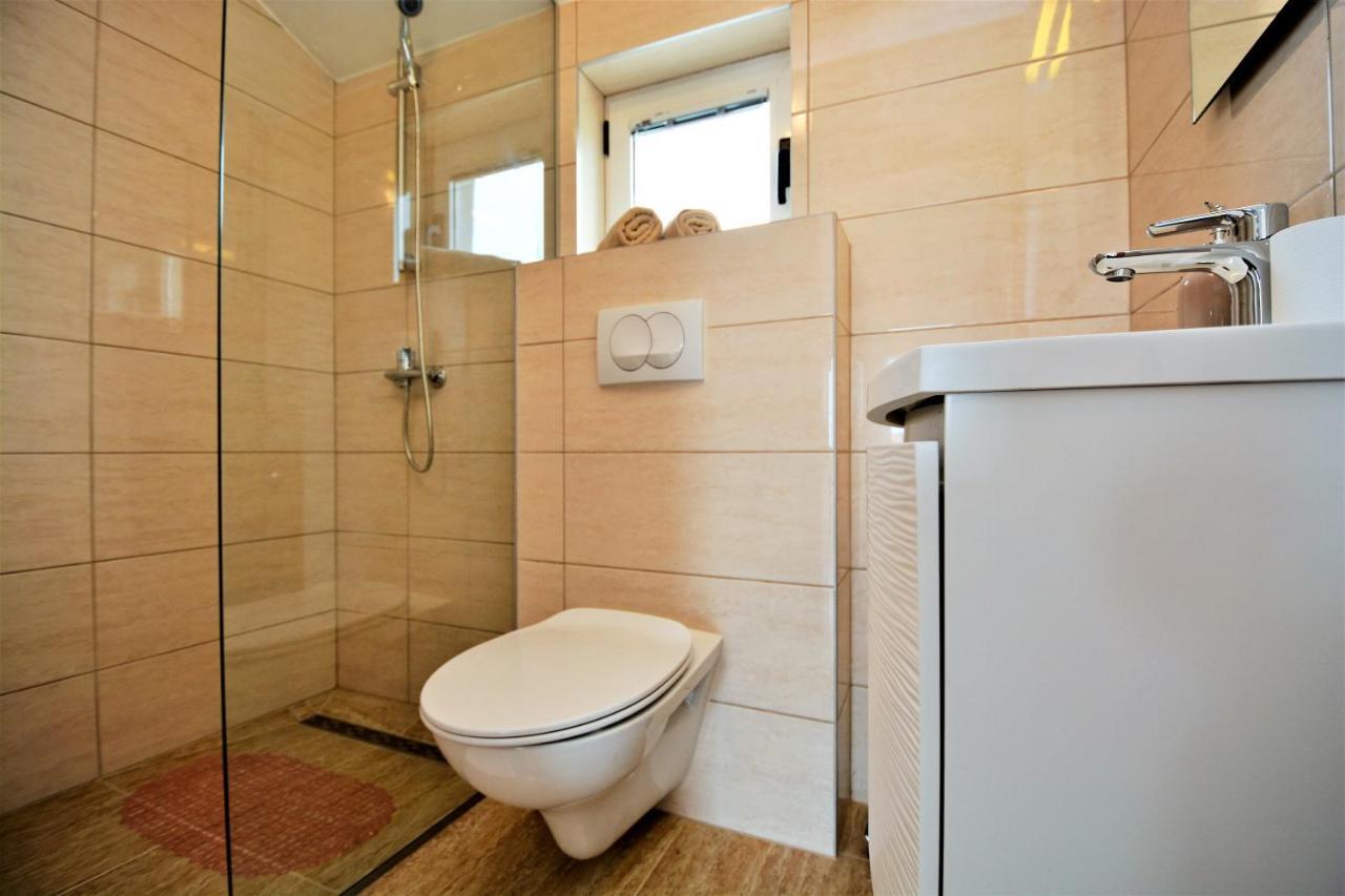 Villa Allegro Sukosan Ngoại thất bức ảnh