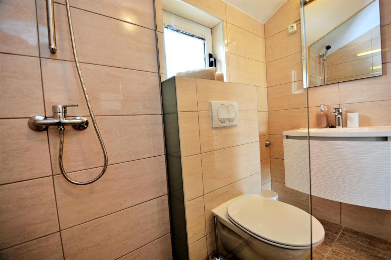 Villa Allegro Sukosan Ngoại thất bức ảnh