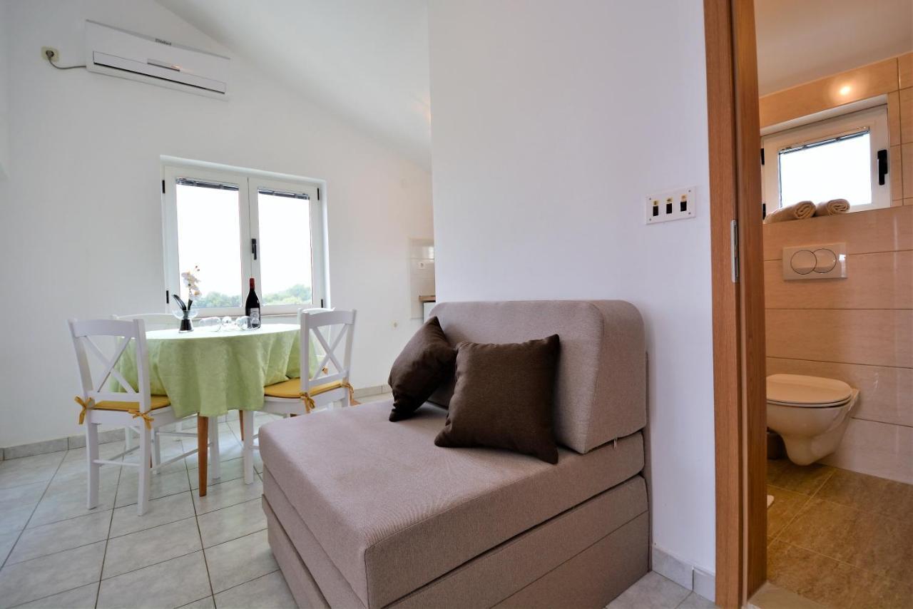 Villa Allegro Sukosan Ngoại thất bức ảnh