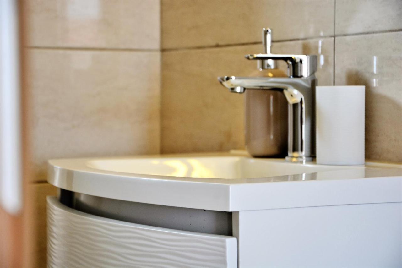 Villa Allegro Sukosan Ngoại thất bức ảnh