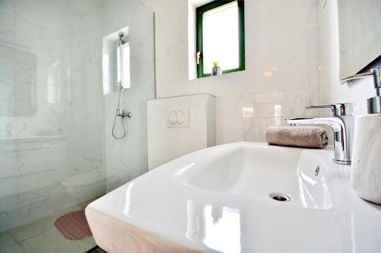 Villa Allegro Sukosan Ngoại thất bức ảnh