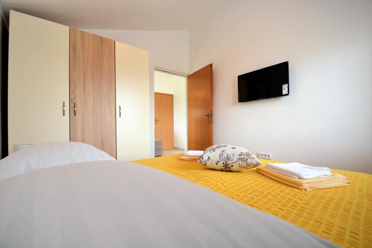 Villa Allegro Sukosan Ngoại thất bức ảnh